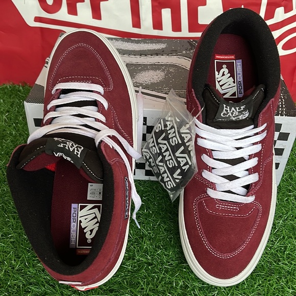 Vans Skate Half Cab
Port Royale
VNOA5FCD4QU
WMNS sneakers - Picture 13 of 16